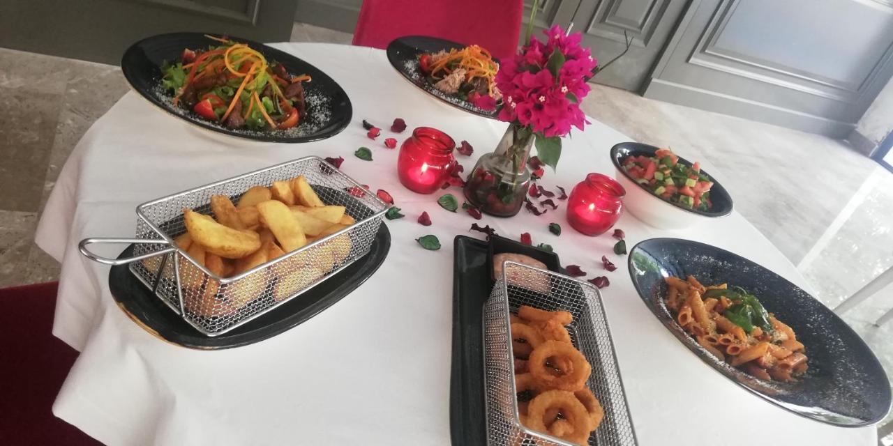 Nun Junior Otel 3*